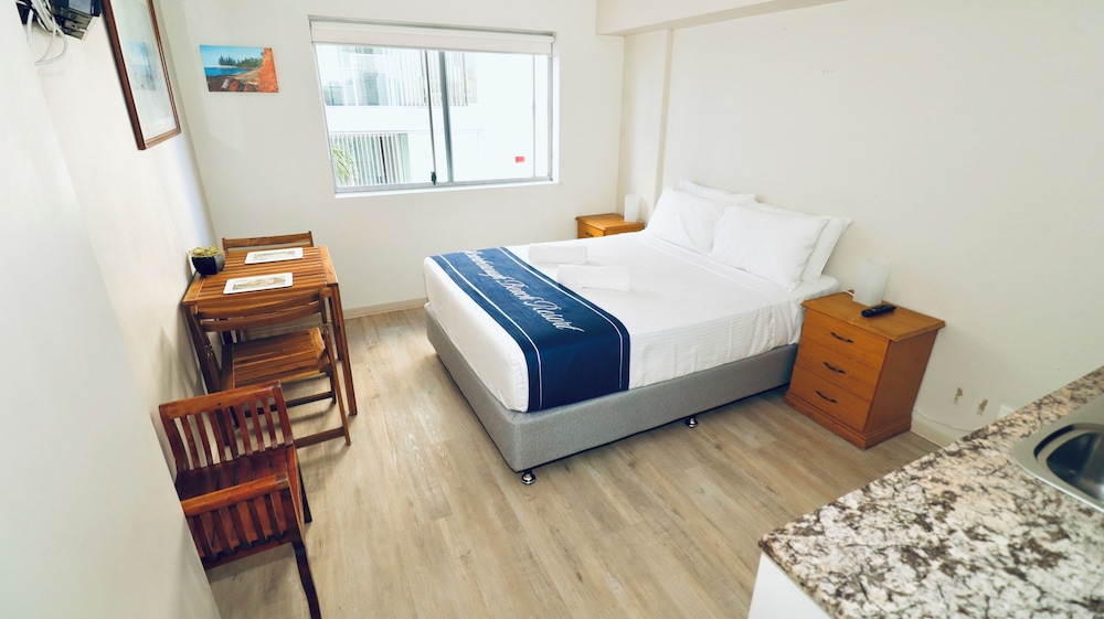 Studio, Queen Bed, No Balcony
