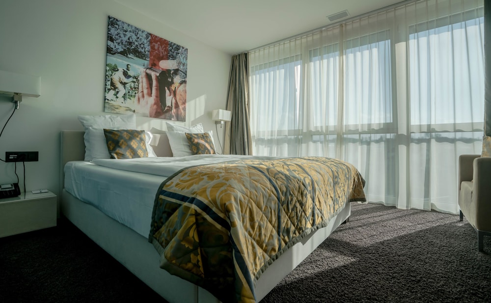 Hotel Swiss Star 12/59