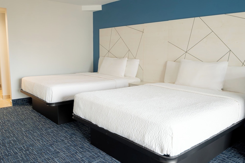 Bonita Beach Hotel 34/69