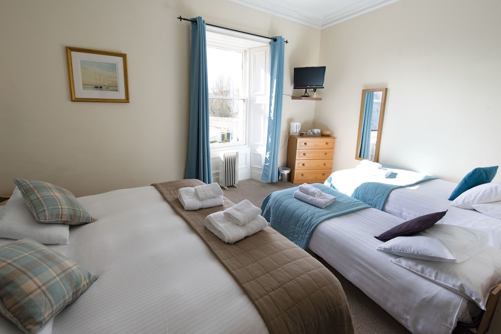 The Kirkmichael Hotel 2/41