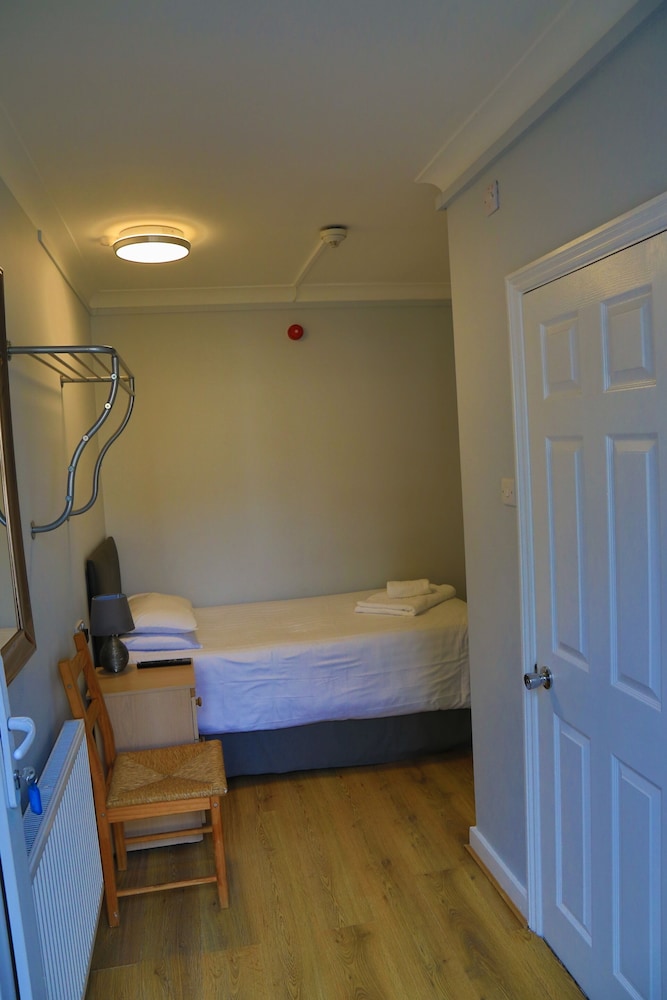 Debden Guest House 8/50