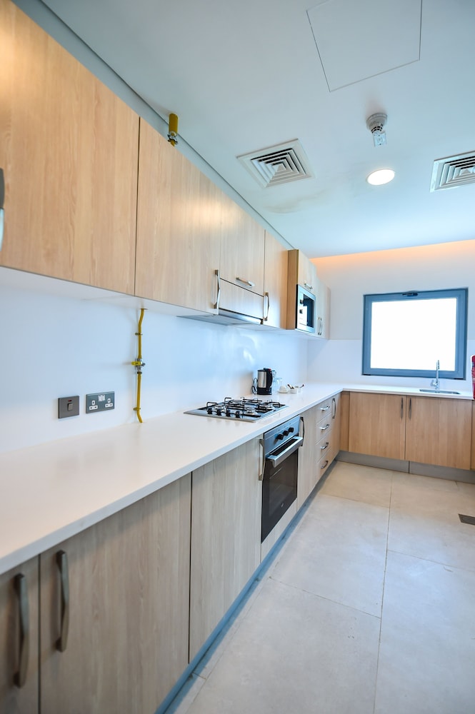 Waterfront Hotel Apartment 29/54