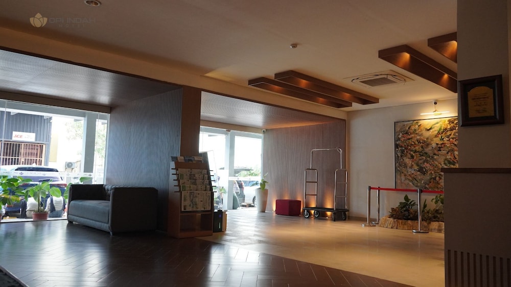 Opi Indah Hotel 28/52