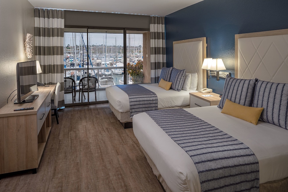 STANDARD, 2 QUEEN BEDS, MARINA VIEW, GROUND FLOOR