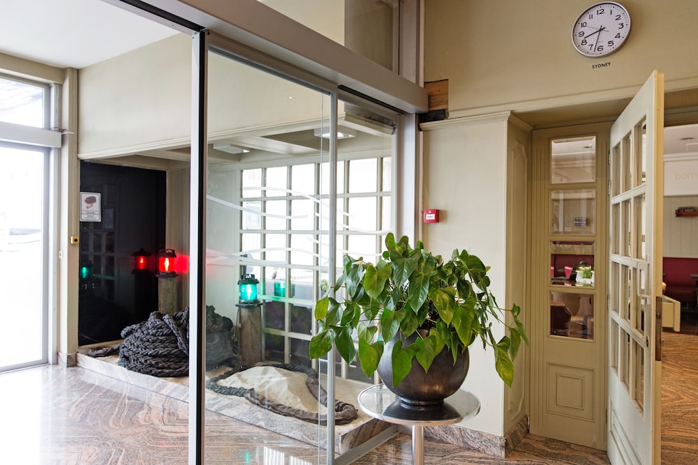 Antwerp Harbour Hotel 34/59