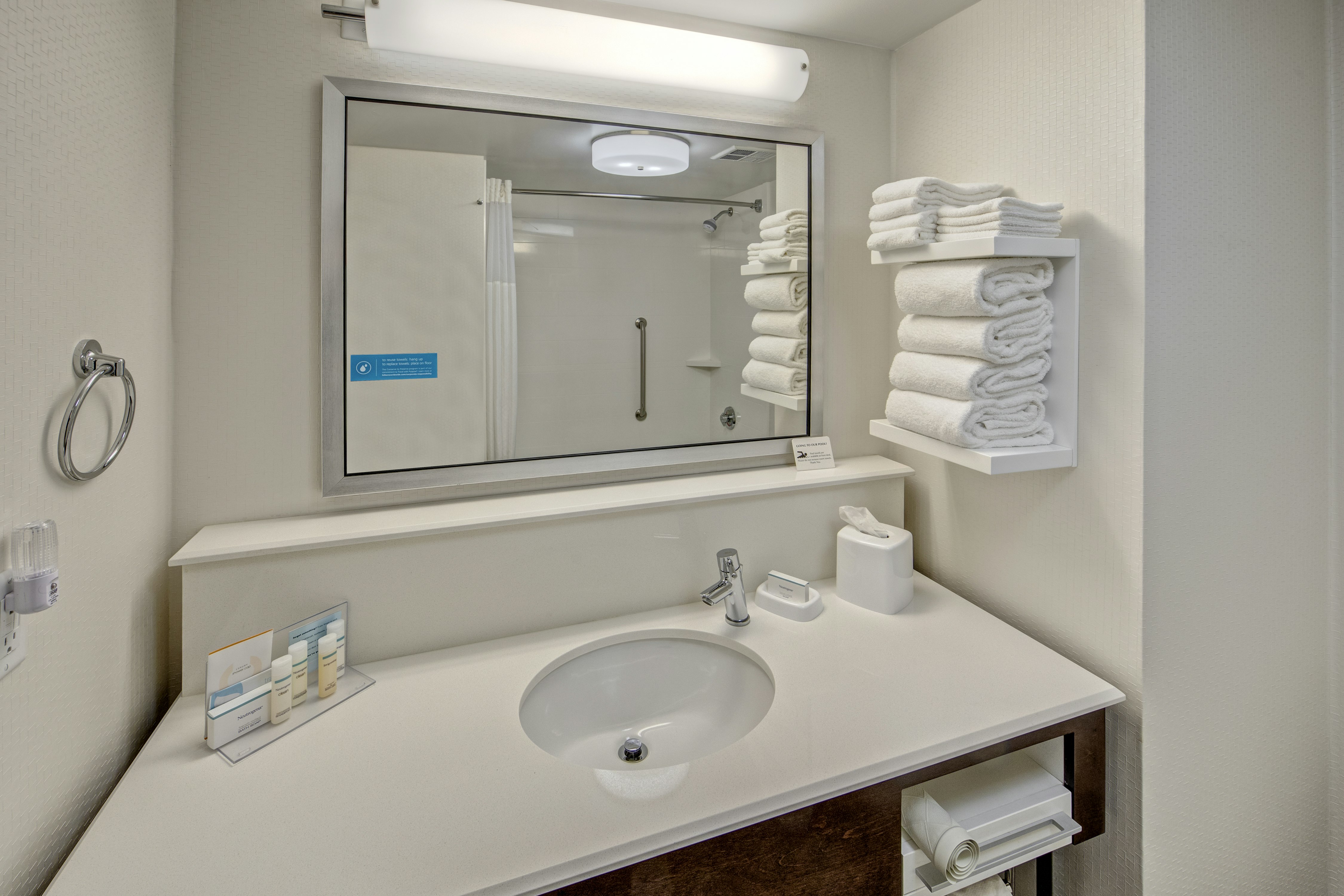 Hampton Inn Corinth 30/32