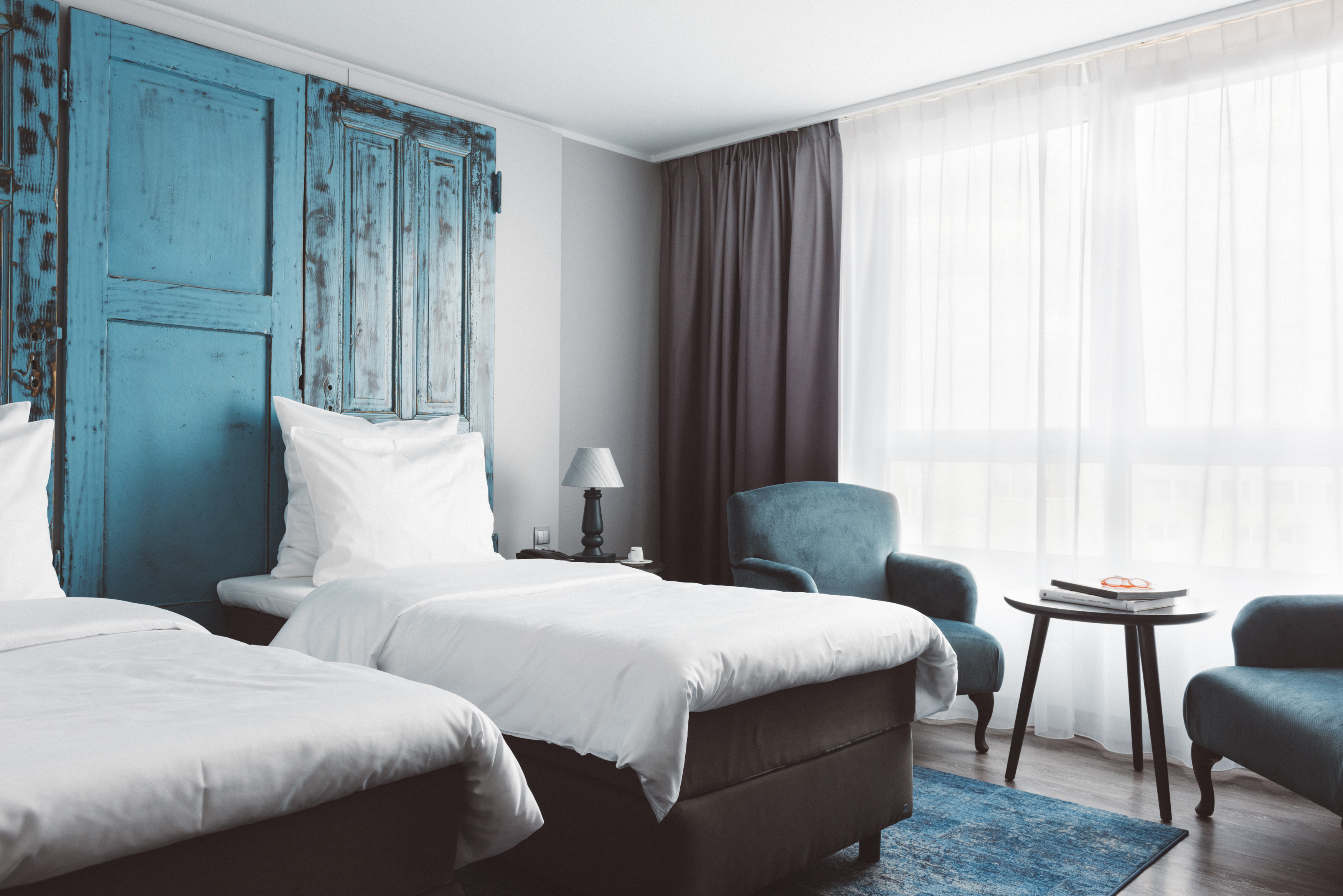 غرفة قياسية بسرير مزدوج أو سريرين منفصلين، Hotel Berlin, Berlin, a member of Radisson Individuals 2/3