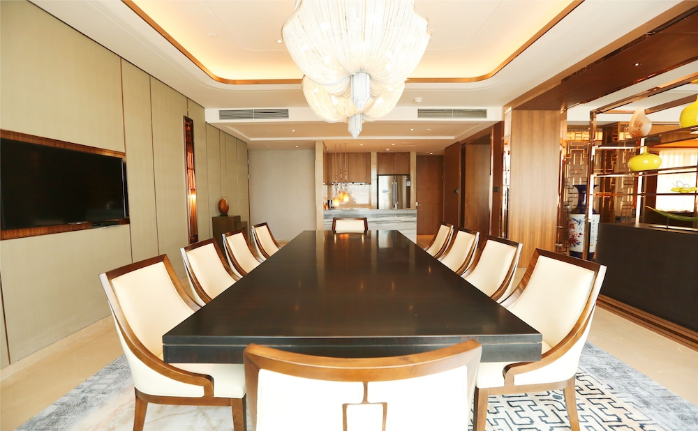 Hilton Urumqi 62/63