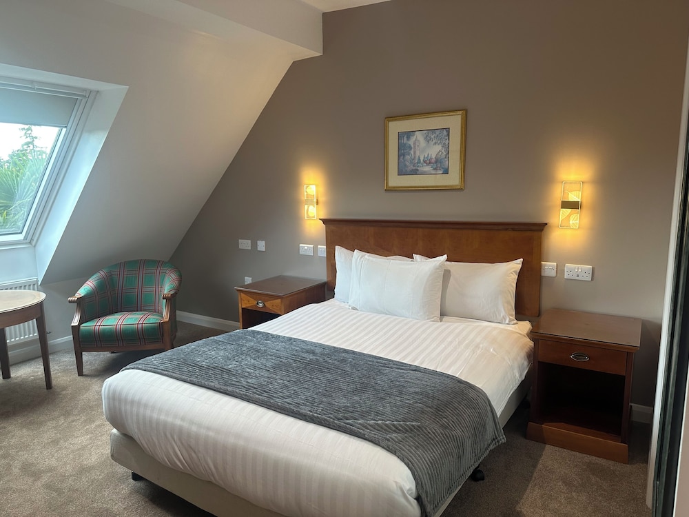 DeSalis Hotel London Stansted 5/20