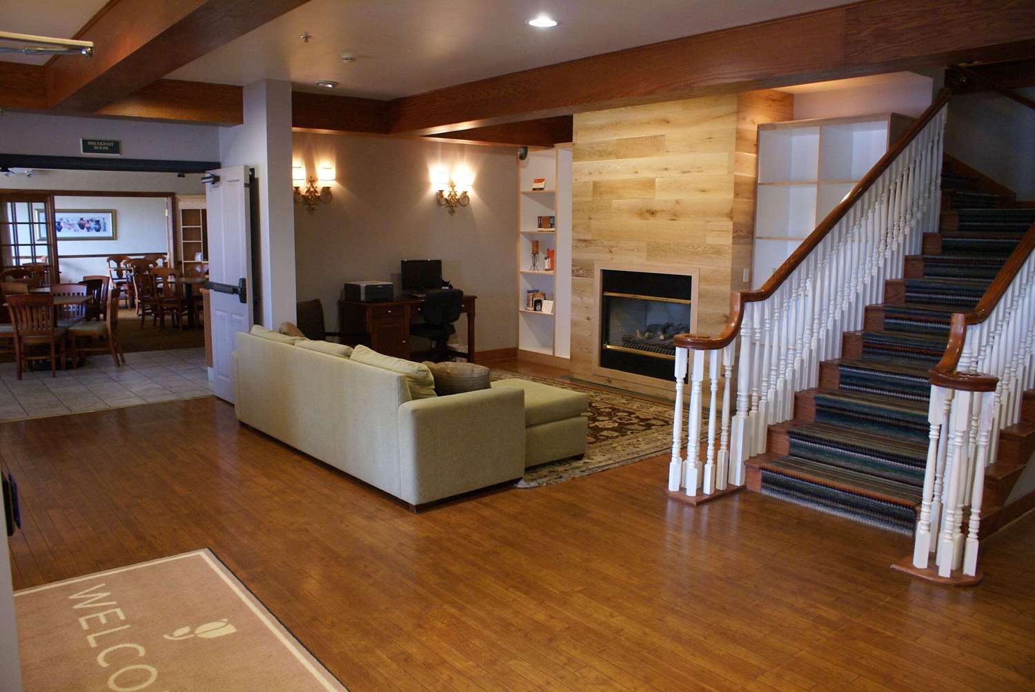 Country Inn & Suites By Radisson Lansing MI 4/42