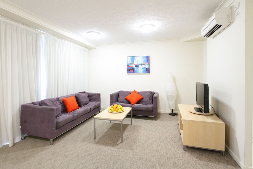 CALOUNDRA CENTRAL APARTMENT HOTEL 55/68