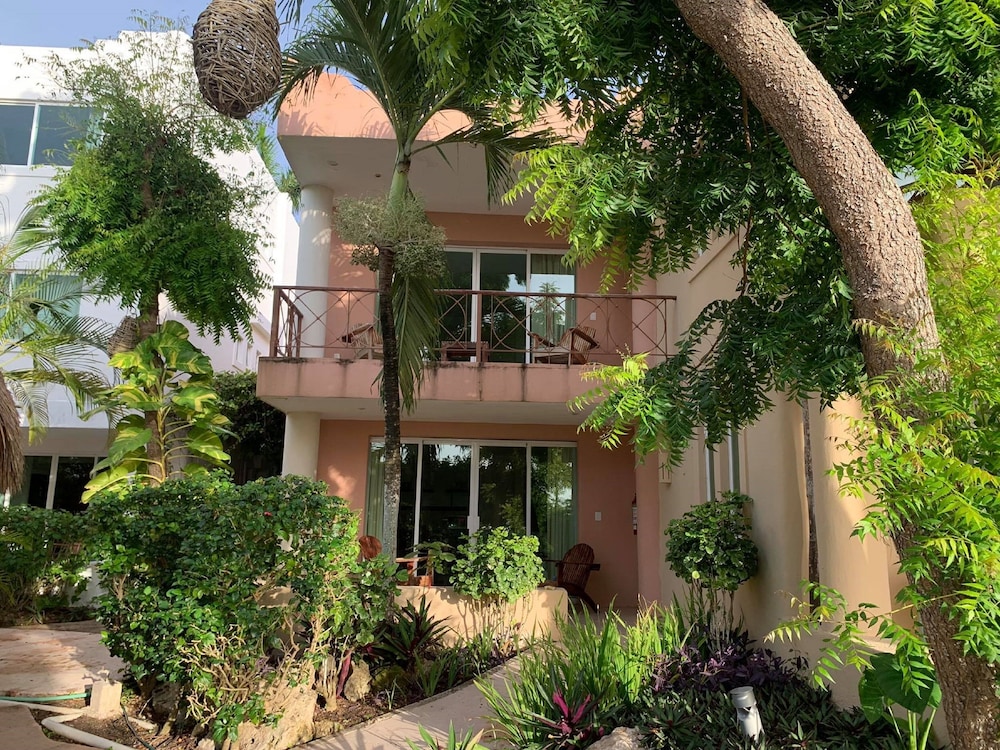 VILLAS BAKALAR 10/69