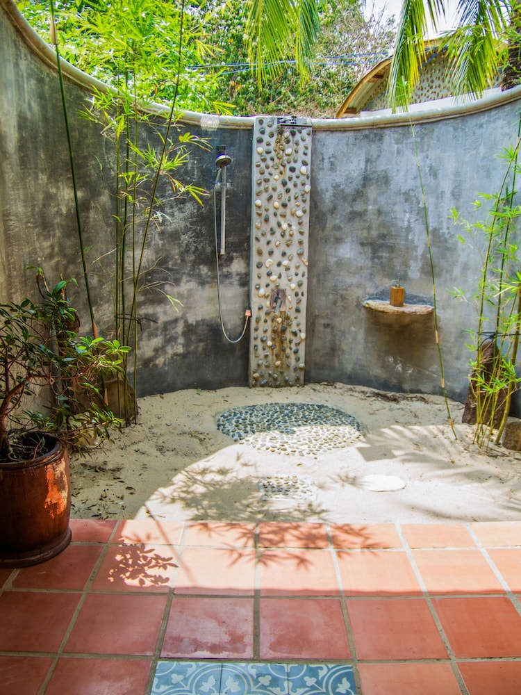 Bamboo Cottages 31/73