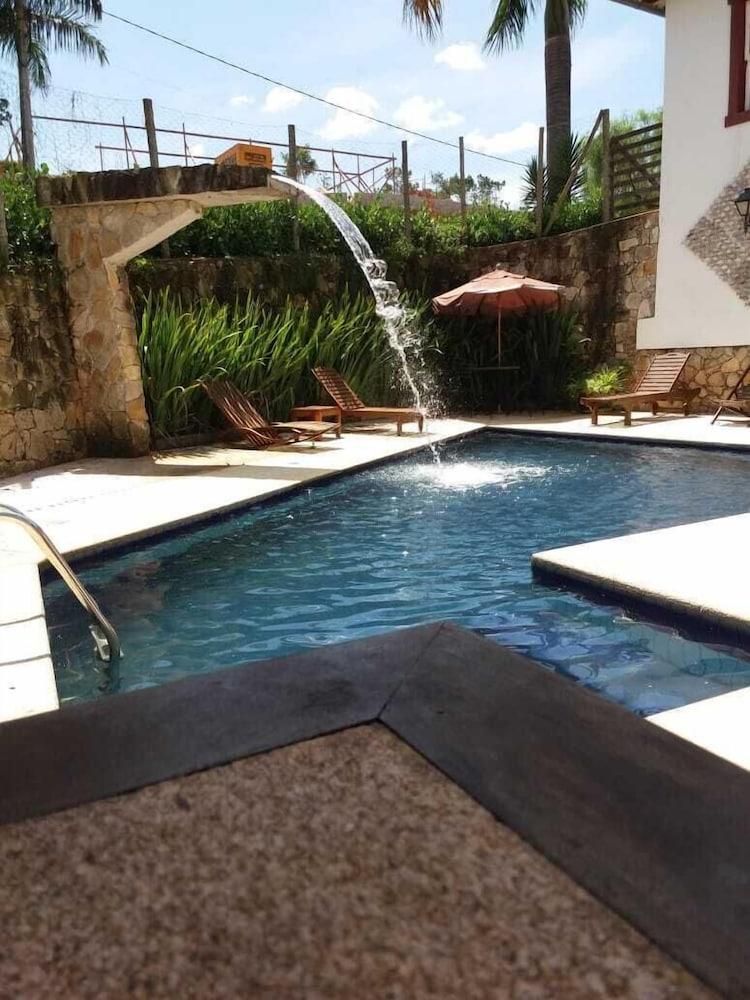 POUSADA ARAUJO BAZILIO 36/39