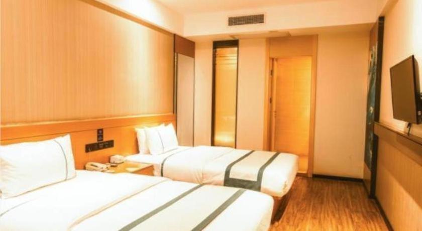 City Comfort Inn Xianning Tongcheng Zhuangyuan Square 15/50