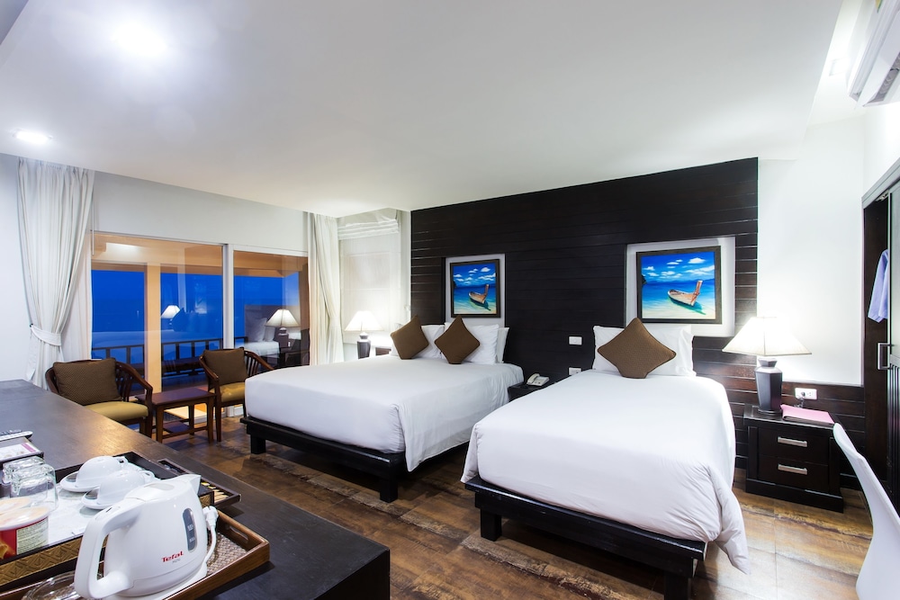 Chaweng Cove Beach Resort 25/72