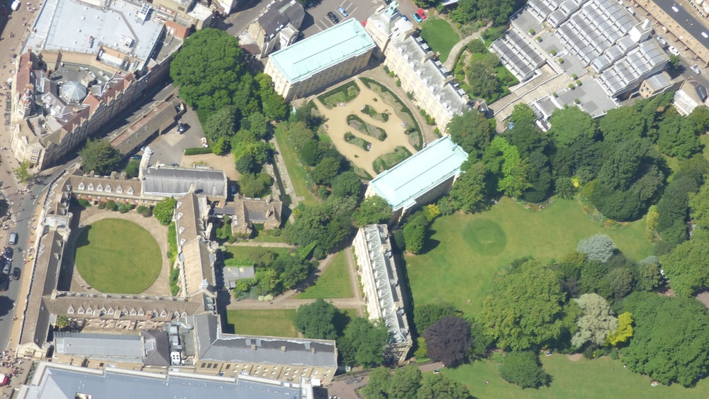 Christ S College Cambridge 54/58