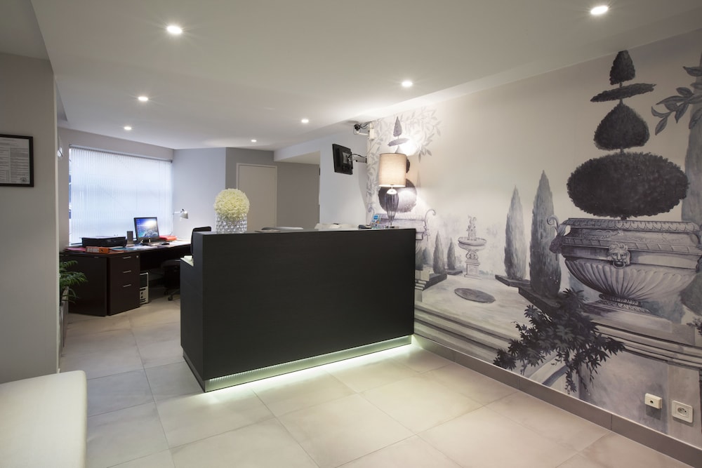 Cannes Croisette Prestige Apparthotel 8/50