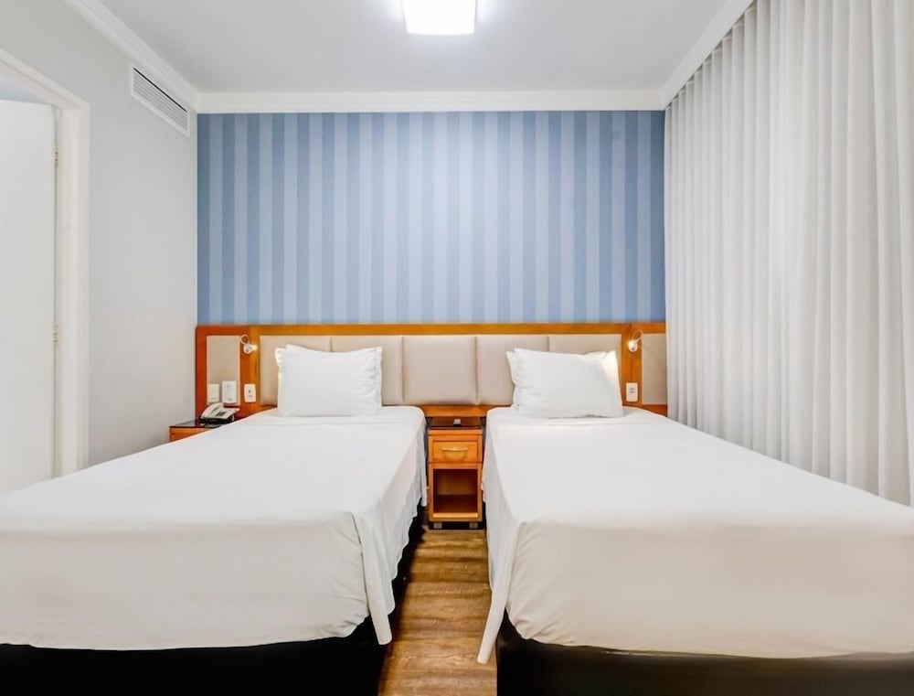 Executive, Twin Beds, Sofa