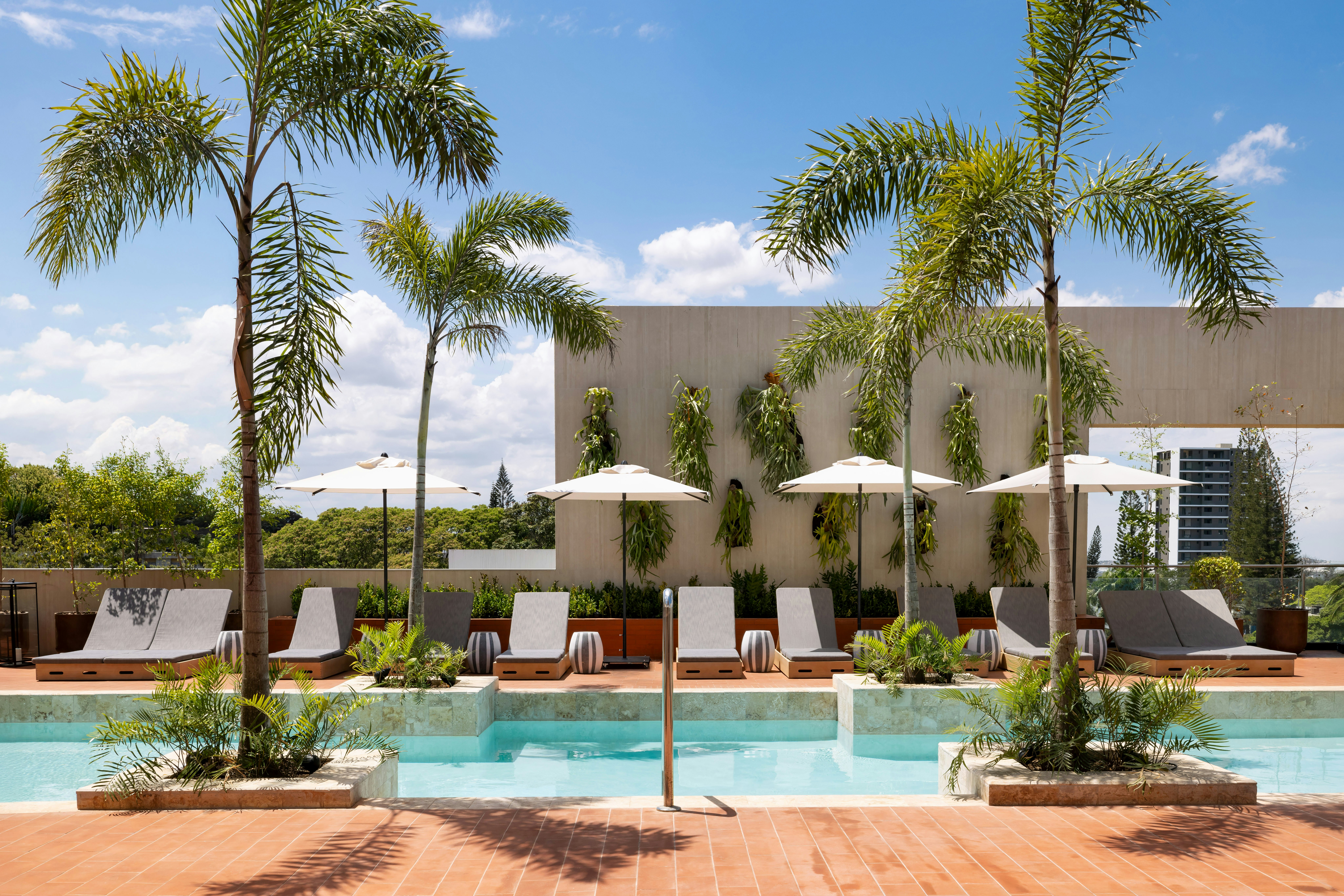 Hotel Santiago, Curio Collection by Hilton 54/59