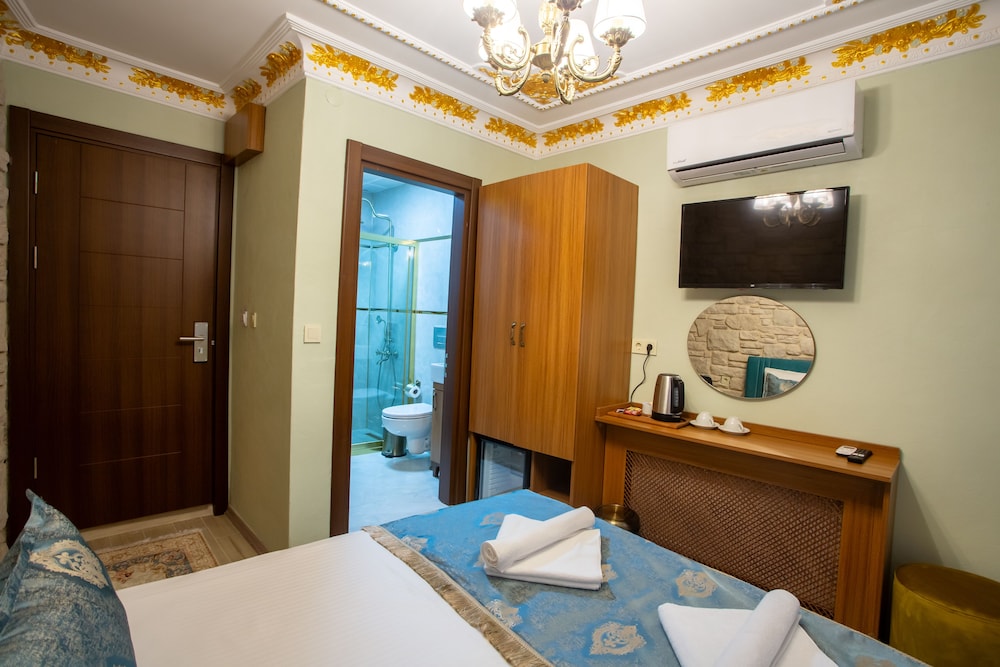 Sayina Hotel 14/50