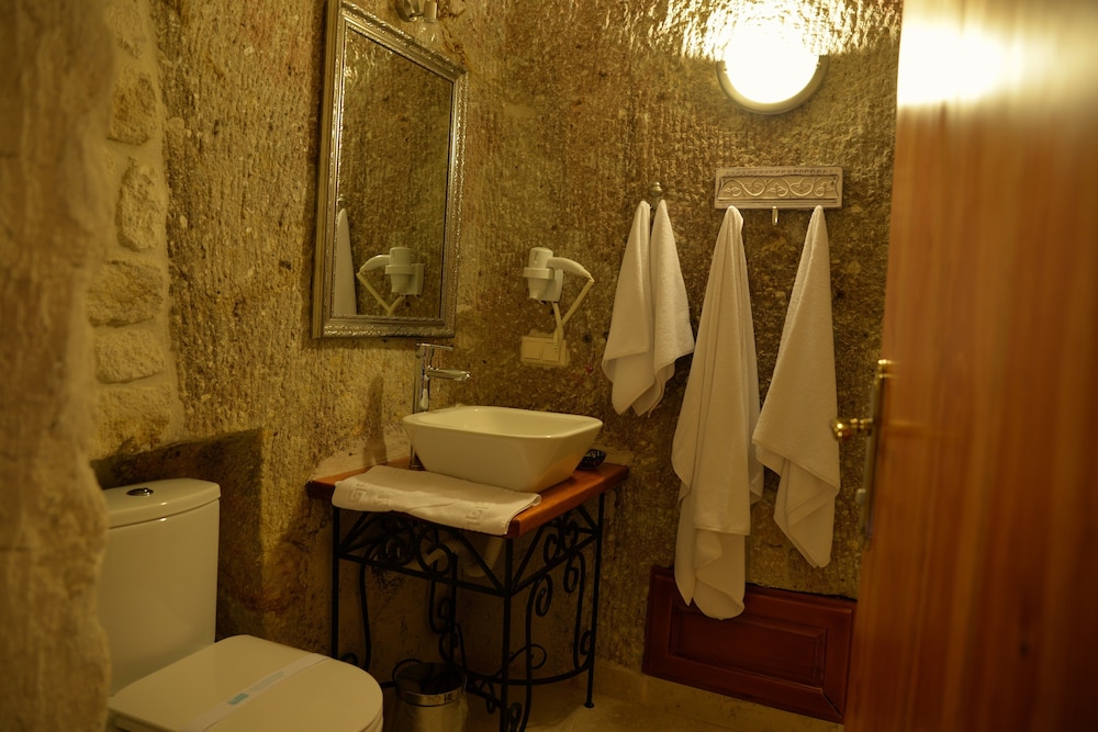Canyon Cave Hotel 41/69