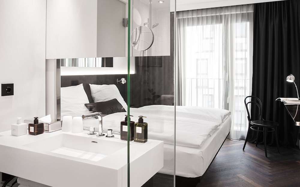 Hotel AMANO Grand Central 16/76
