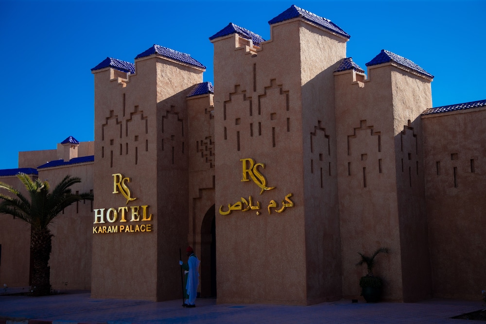 Hotel Karam Palace 35/42