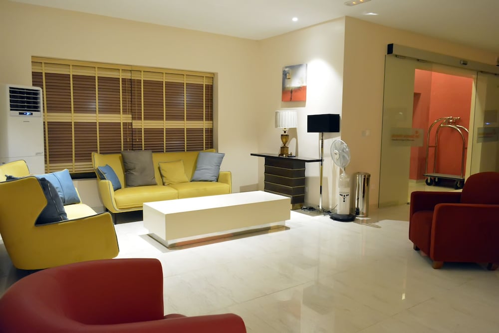 De Santos Hotel Awka 22/32