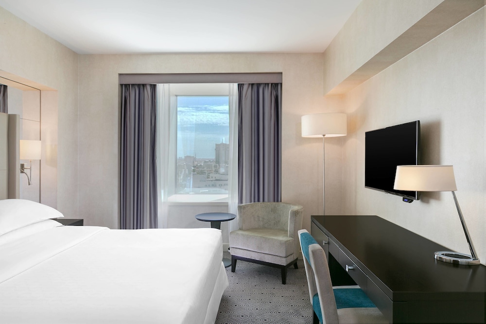 Sheraton Bucharest Hotel 26/48