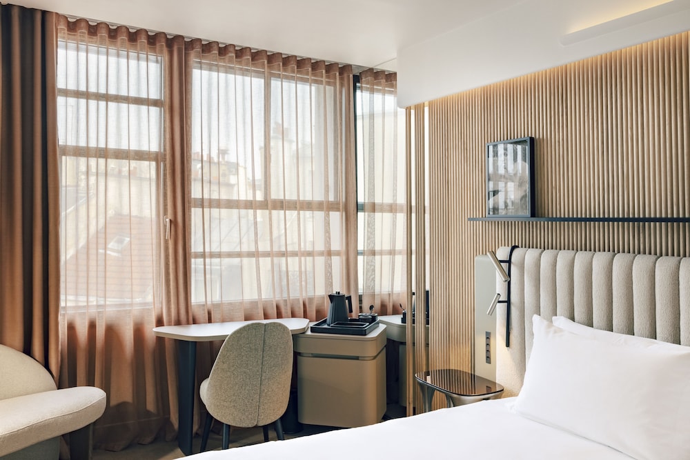 Hotel Dame des Arts 13/50