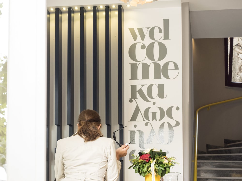 Athena Hotel 8/64