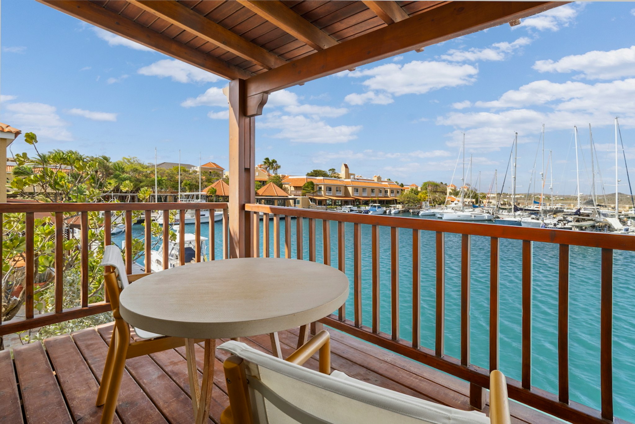 Harbour Village Beach Club 40/75