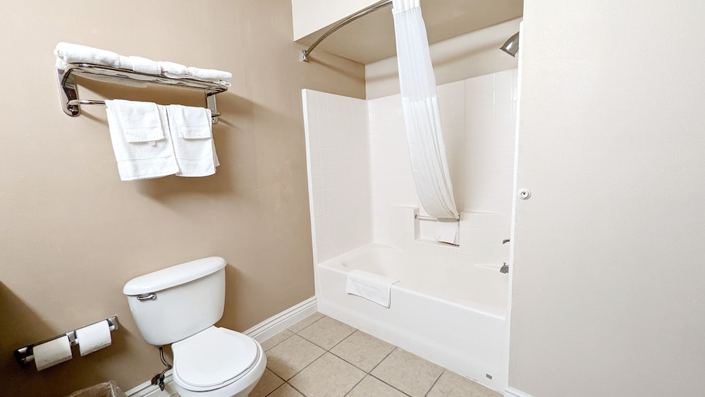 Days Inn by Wyndham Canadian 23/23