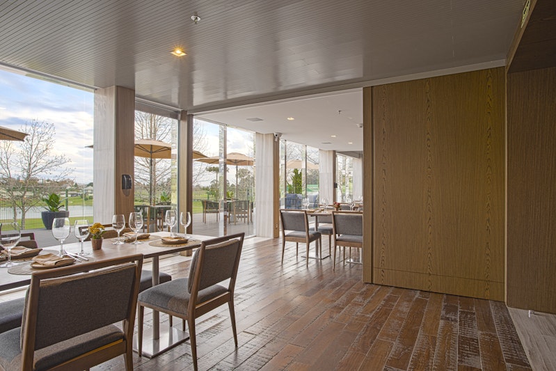 Suryaa Hotel Pinhais, Curio Collection by Hilton 39/50
