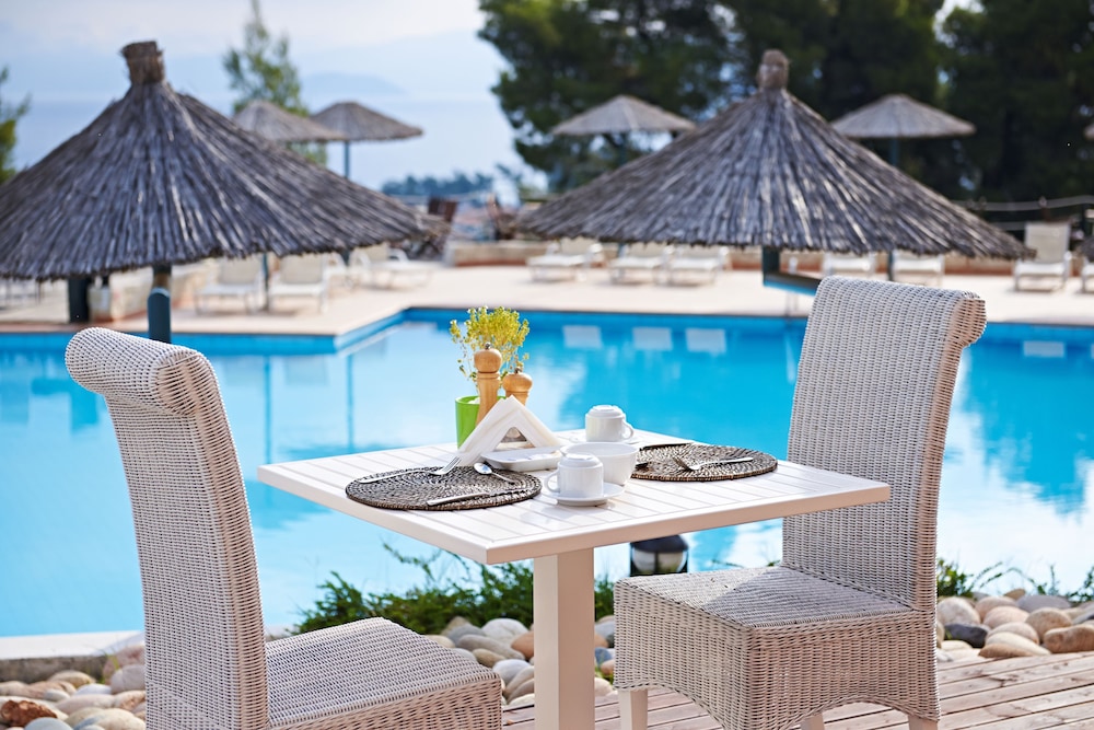 Alia Palace - Adults Only 30/50