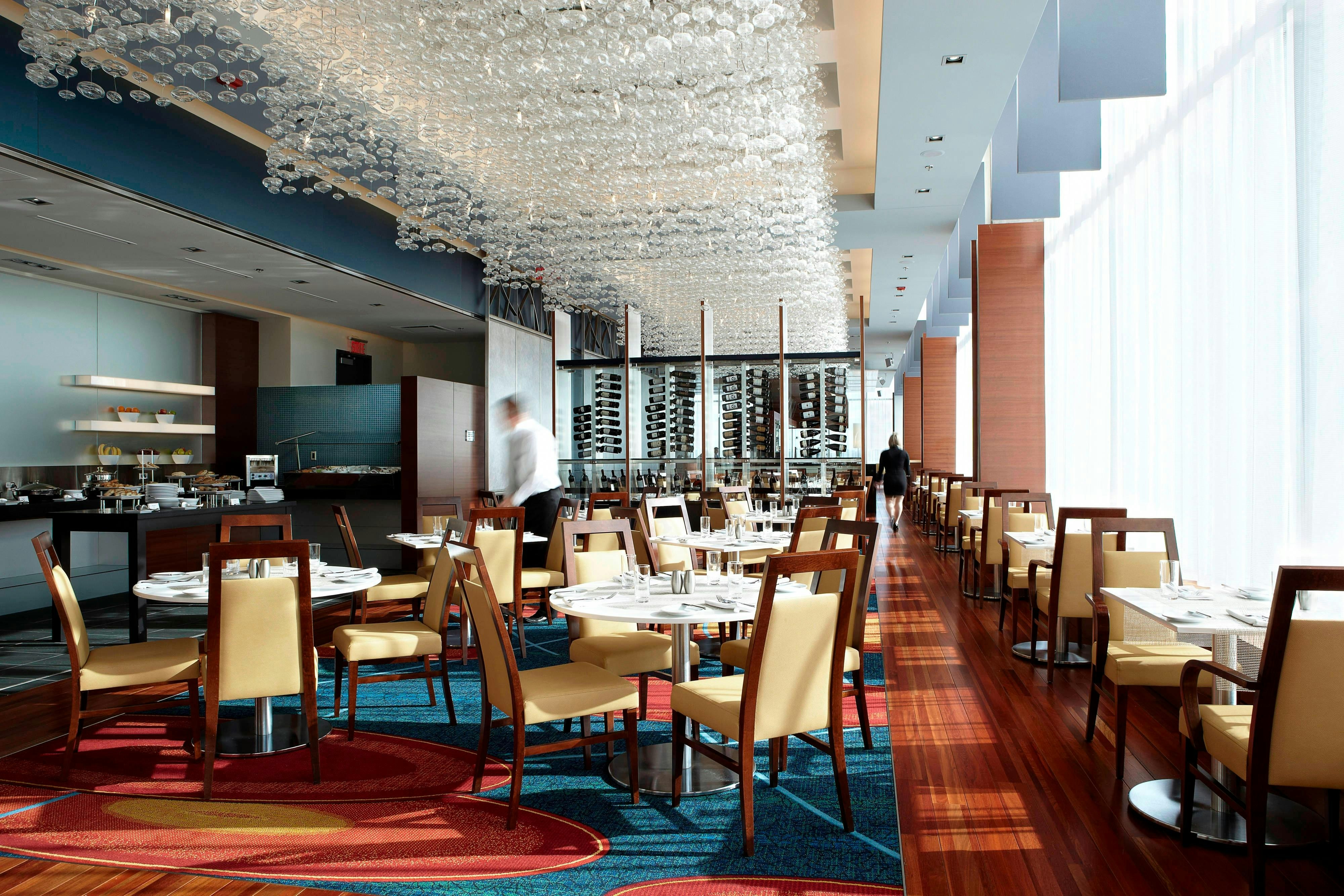 Montreal Airport Marriott In-Terminal Hotel 33/37