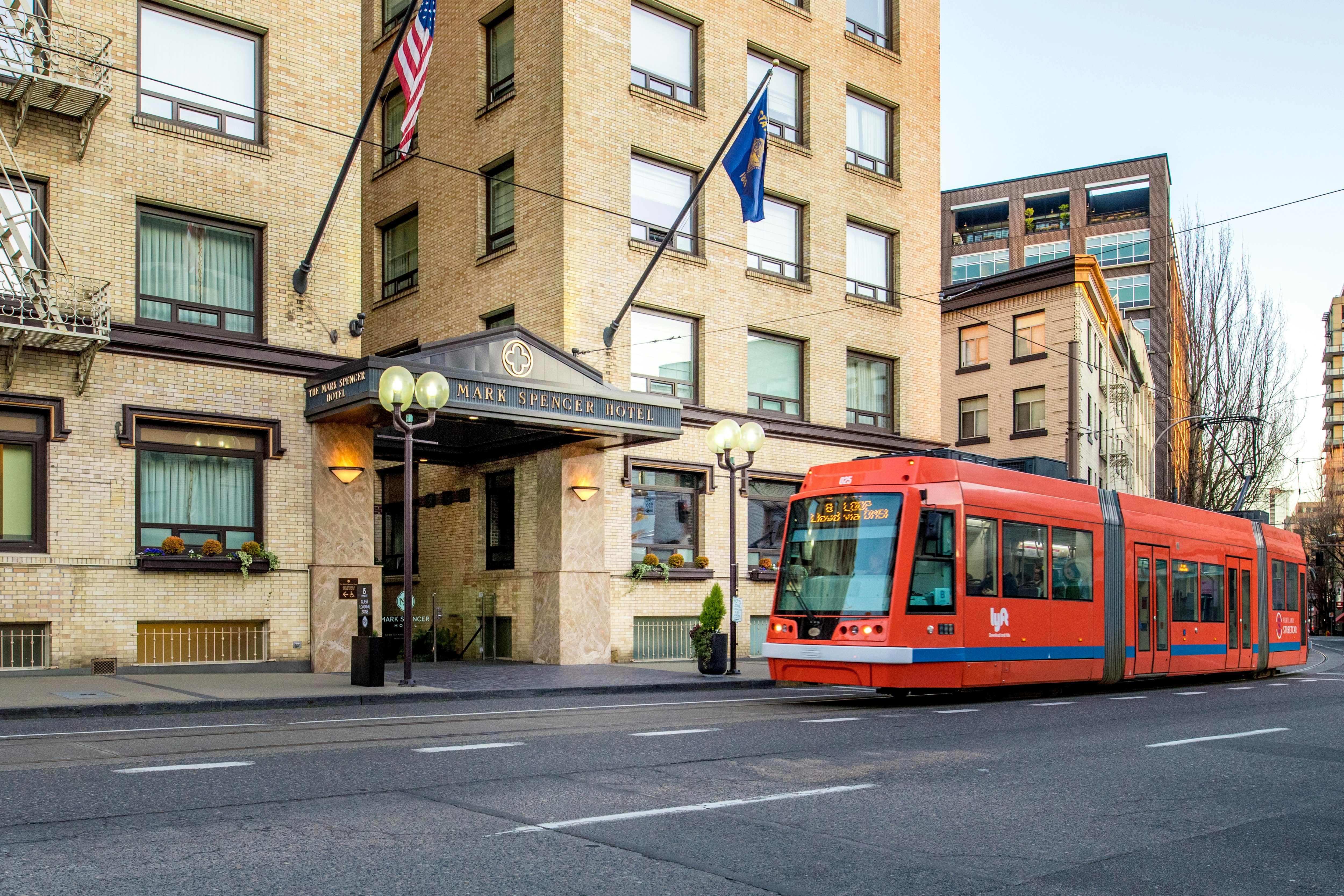 Mark Spencer Hotel 45/50