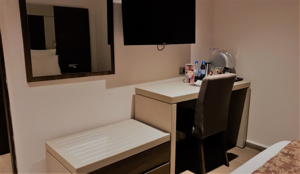 Grand Hotel Central 27/32