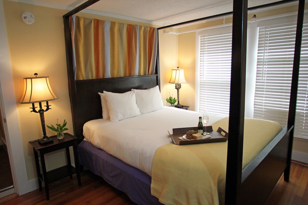 The Kennebunk Inn 13/50