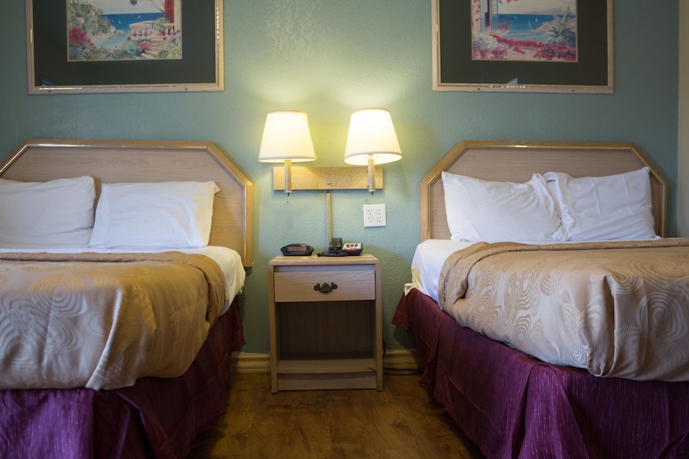 RODEWAY INN MUSKOGEE 7/39