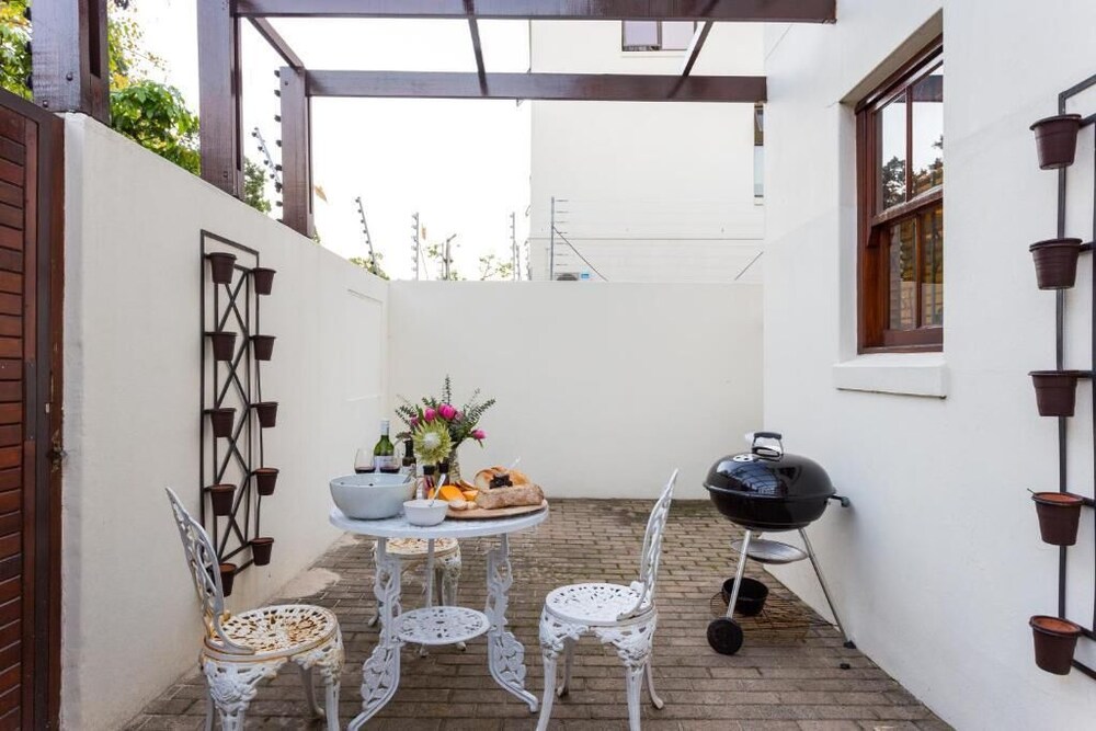 Avemore Mareba Court No 9 24/47