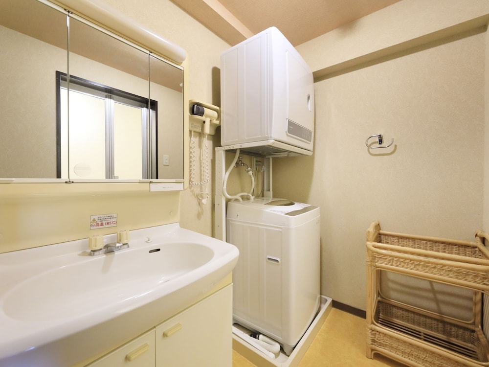 Katsuura Hilltop Hotel & Residence 49/50