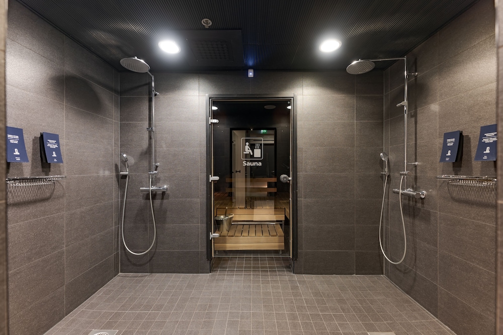 swimming pool spa