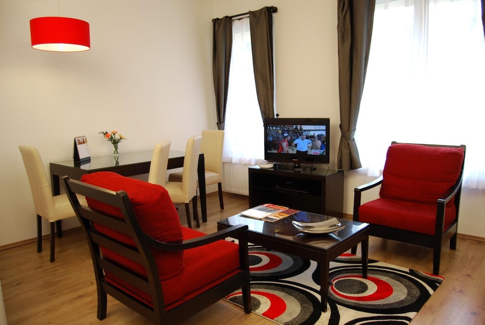 Escala Hotel & Suites Budapest 60/66