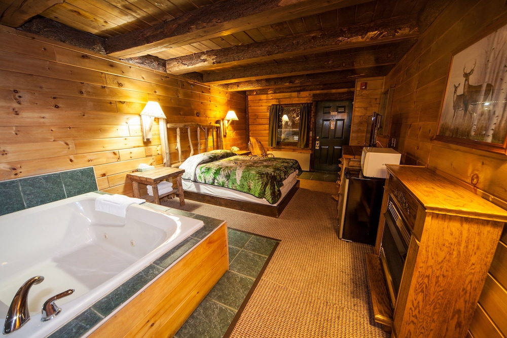 Log Cabin Lodge Suites 38/68