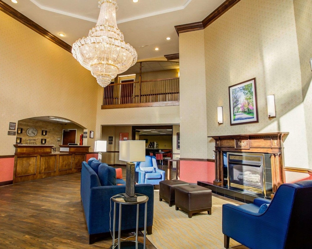Comfort Suites Georgetown, KY 37/44