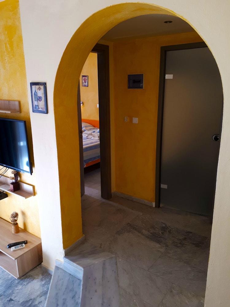 Katerini Apartments 11/47