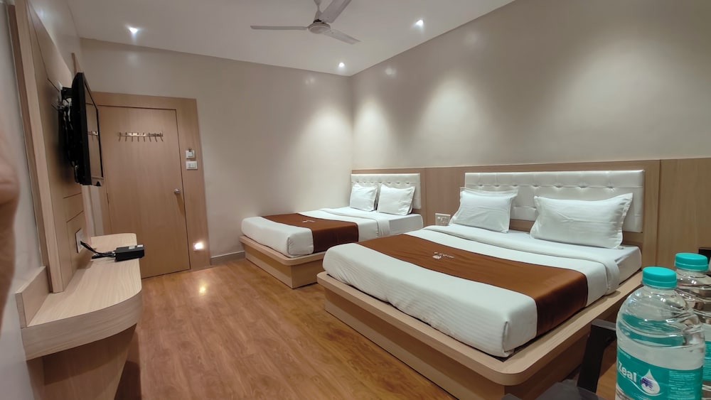 Hotel Yog Palace 23/50