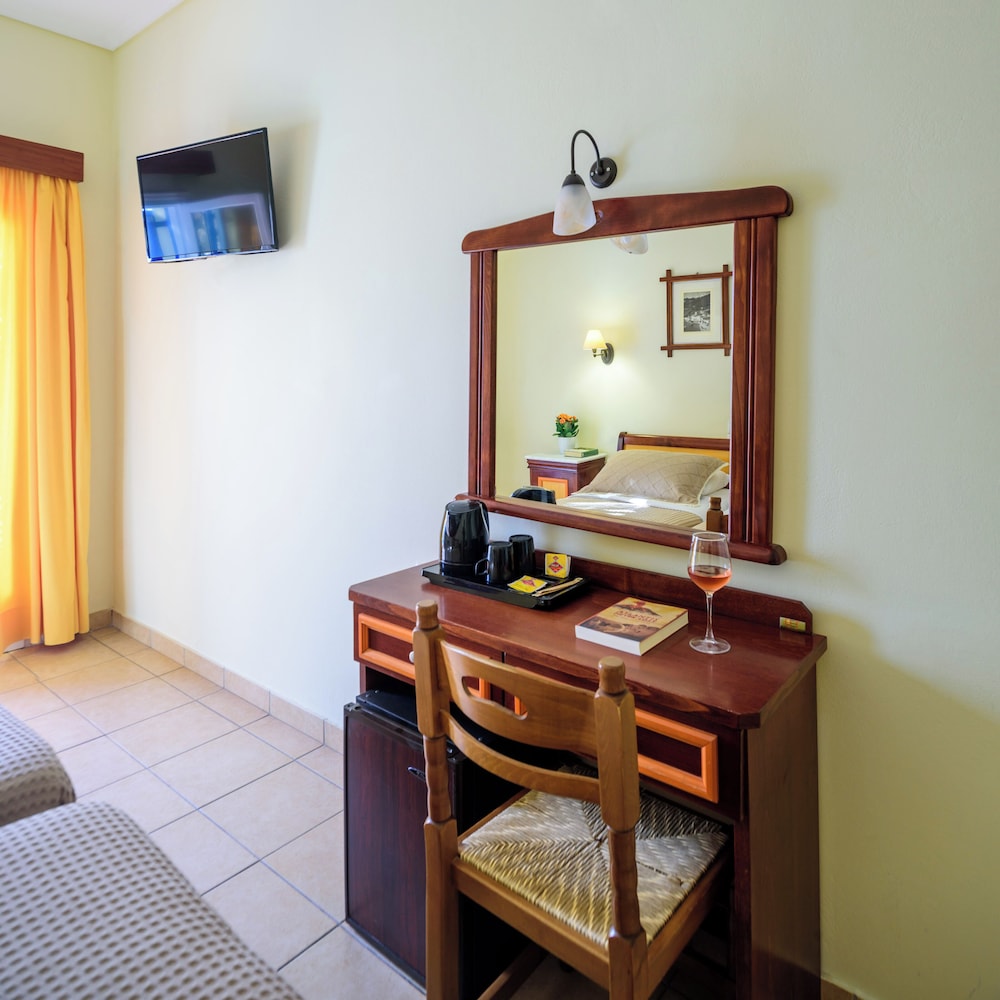Karidis Hotel 29/48